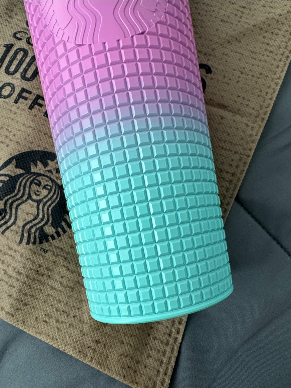 NEW Starbucks Cold Cup Tumbler featuring a tri-color gradient 24oz Venti Size - Picture 5 of 8